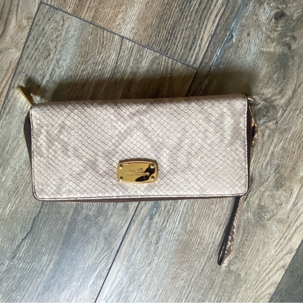 Michael Kors wallet